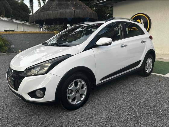 HYUNDAI HB20X 1.6 16V PREMIUM FLEX 4P AUTOMÁTICO